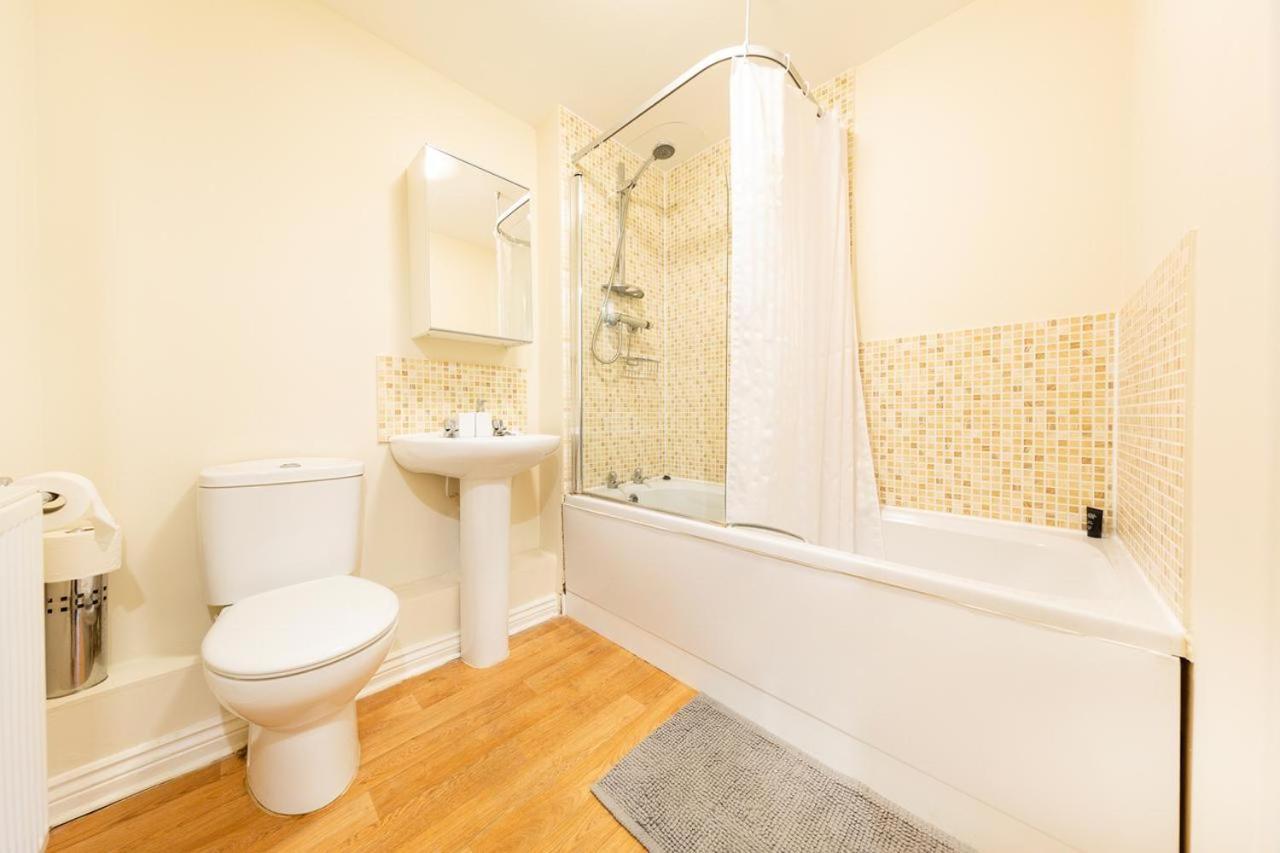 2 Bed 2 Bathroom Apartment Free Parking 布里斯托 外观 照片